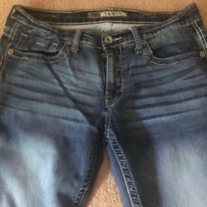 BKE Carter 32L jeans in great condition. Long